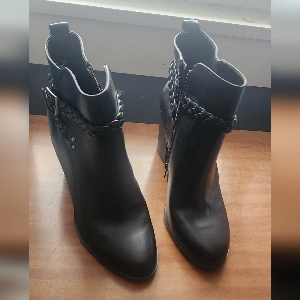 Boots 5/$25